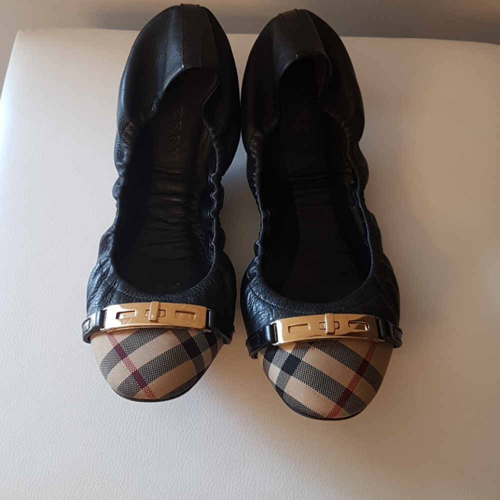 Burberry Shipley Ballet Flats